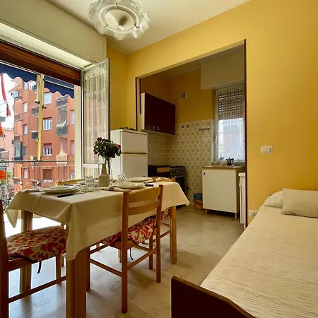 150 Metri Dal Mare Bilocale Con Balcone 博尔盖托桑托斯皮里托
