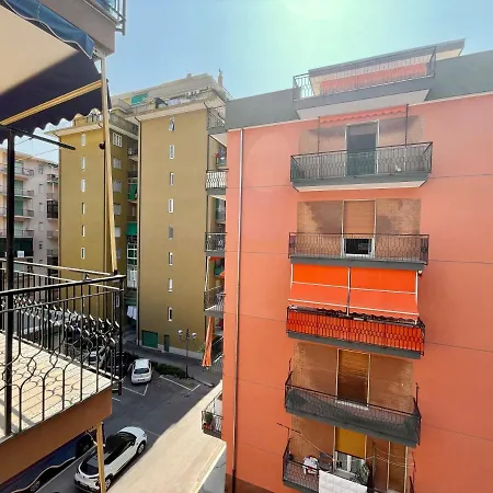 150 Metri Dal Mare Bilocale Con Balcone Lejlighed
